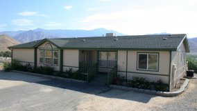 The Lakehouse Vacation Holiday 4 bedroom Home