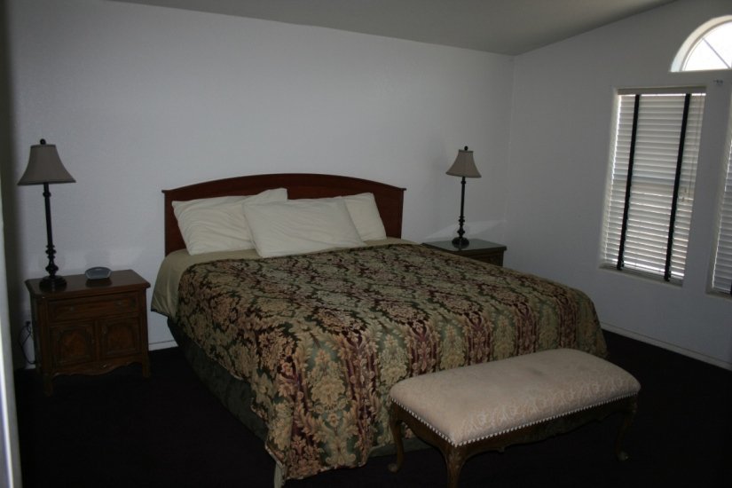 The Quail's Nest Master Bedroom King Bed